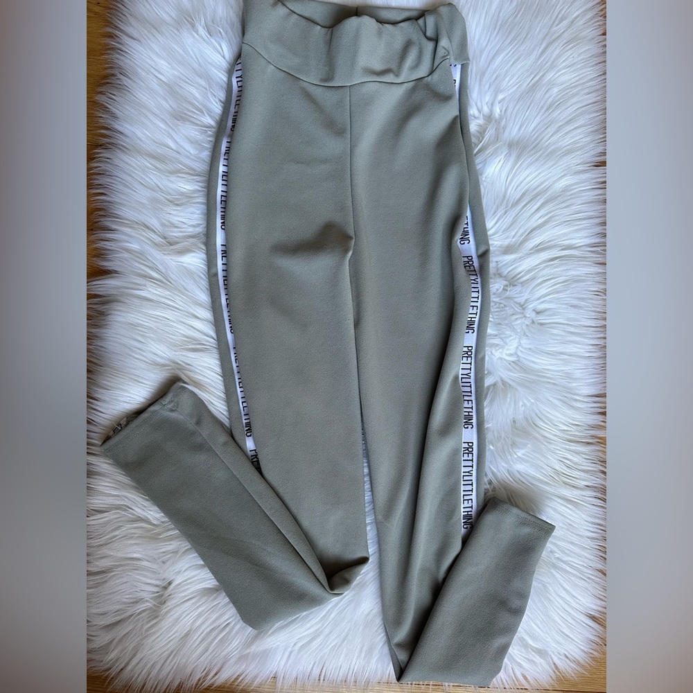 PrettyLittleThing LEGGINGS - Picture 6 of 7